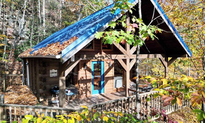 Stanton Cabina | Sandstone Cabin-RRG! Hot tub- Relaxing