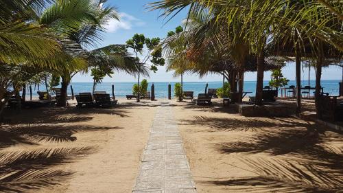 Pottuvil Division 2 Casa | Sandy Beach Hotel