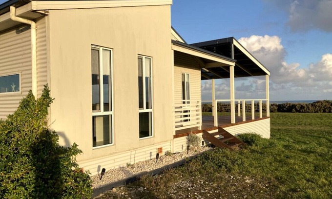 Eight Mile Creek Casa | Sandy Bottoms Beach Escape
