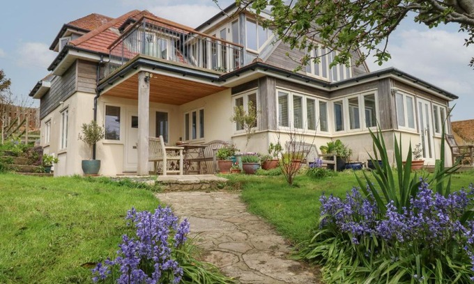 West Bay Casa | Sandy Combe