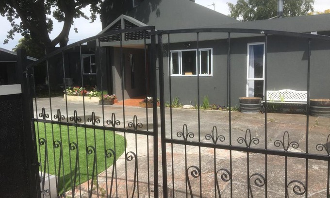 New Brighton Casa | Sandy Feet Accommodation