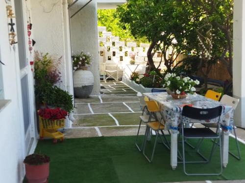 Lefkes Casa | Sandy,s house