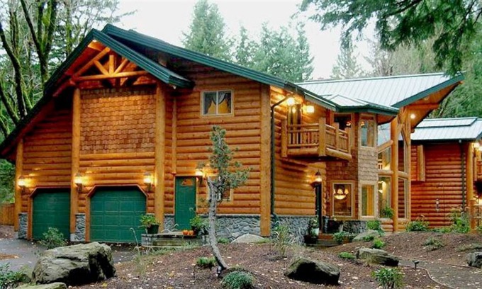 Marmot Cama Y Desayuno | Sandy Salmon Bed & Breakfast Lodge