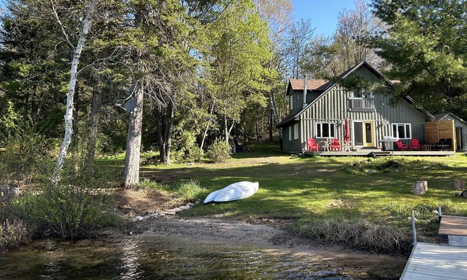 Machar Cabaña | Sandy Shores of Eagle Lake Cottage Property