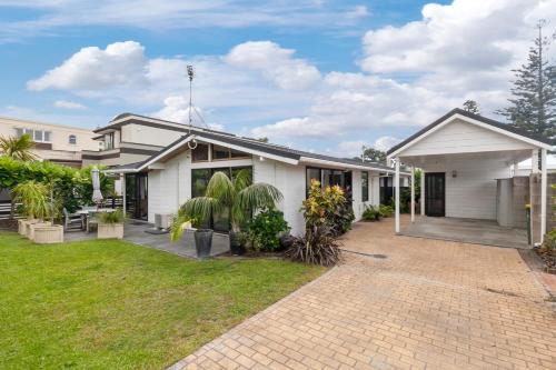 Orewa Casa | Sandy Toes Holiday Home Orewa