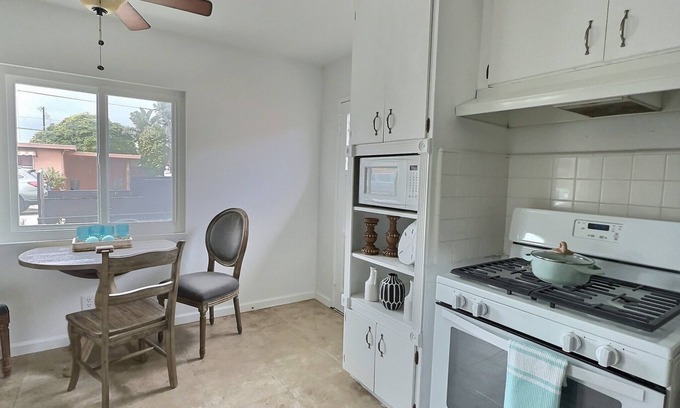 Shell Beach Casa | Sandy Toes Retreat a Shell Beach duplex - Min 30 night