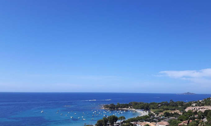 Ajaccio Apartamento | Sanguinaires, 3 habitaciones renovadas, impresionantes vistas al mar.