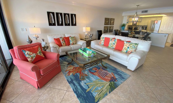 Punta Rassa Condominio | Vistas al agua con condominio de playa privada en Sanibel Harbour Resort