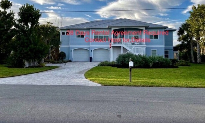 Murex Lakes Casa | Sanibel Spacious Lakefront Retreat, Steps to Scenic Shores,Shelling and Fishing