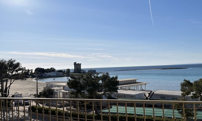 Sant'Isidoro Apartamento | Paseo marítimo de Sant'Isidoro 2