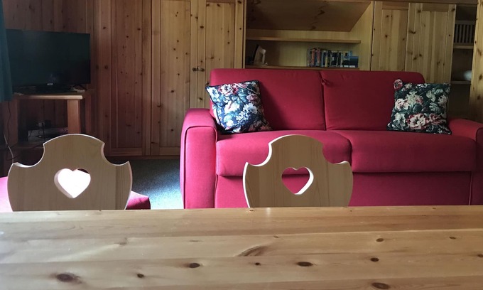 Santa Caterina Valfurva Apartamento | SANTA CATERINA VALFURVA MANSARDA of CHARME. ALSO STAGIONAL RENTALS