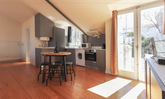 Misericordia Apartamento | Santa Catarina Stylish by Homing