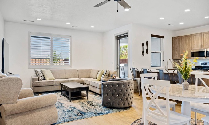 Washington County Casa | Santa Clara Comfort #39, GREAT LOCATION, FULLY EQUIPPED KITCHEN