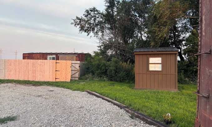 Hutchinson Casa | Santa Fe Chief Traincars Private and Secluded Retreat in the Country.