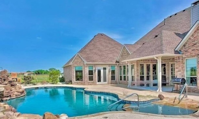 Pilot Point Casa | Santa Fe Ranch-Pool!