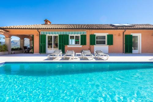 Arta Villa | Santa María