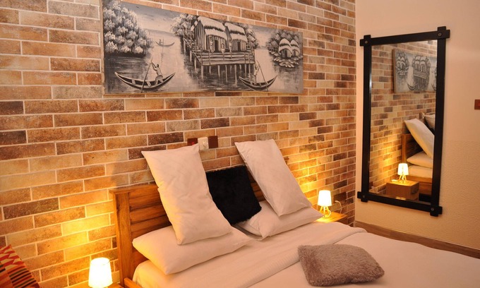 Fiefiemu Casa | Santa Monica Home Lodge
