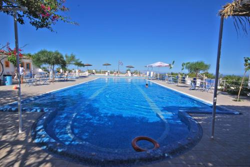 Fira Otro | Santorini Camping/Rooms