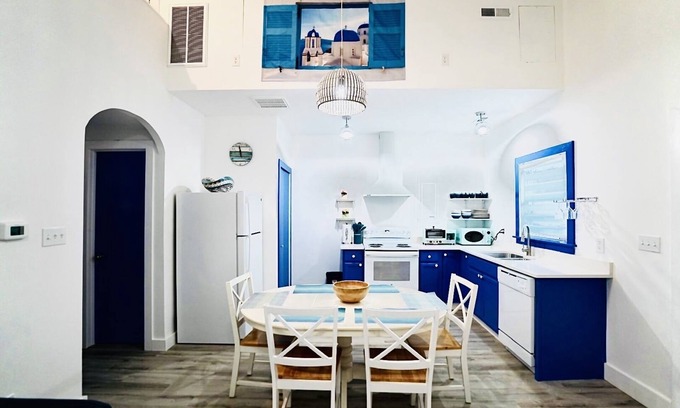 Chapel Hill Cabaña | Santorini Cave Style Cottage with Fenced-in Yard