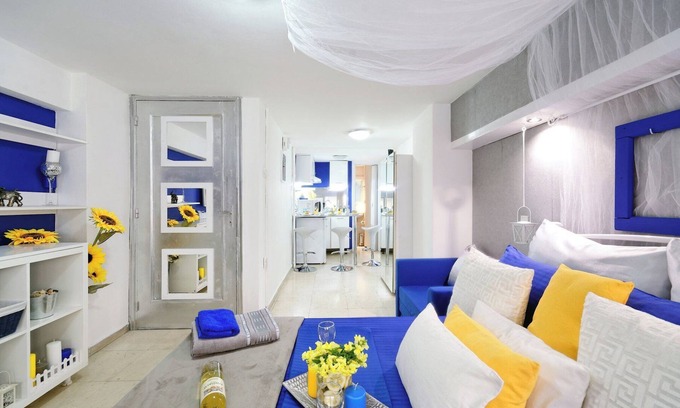 Mousio Apartamento | Santorini Style in Athens ,Greece !Aegean Style!