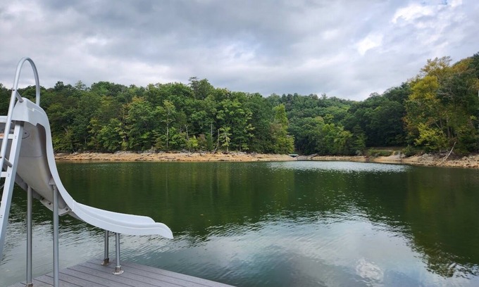 Caryville Cabaña | Sapphire Cottage - Waterfront w/ Covered Dock & Slide, Gentle Slope to Water