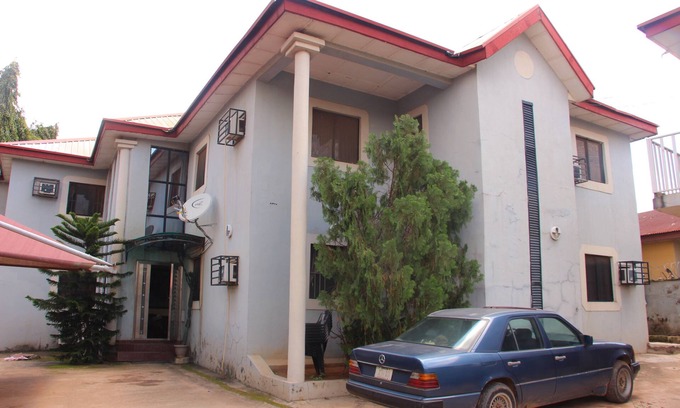 Kubwa Casa | Sapphire Guest House