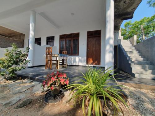 Thalaramba Casa | Sapphire Guest Mirissa