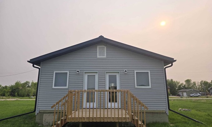 Manitoba Cabaña | Sarah Cottage - 232 Cottage Road, Steeprock, Manitoba