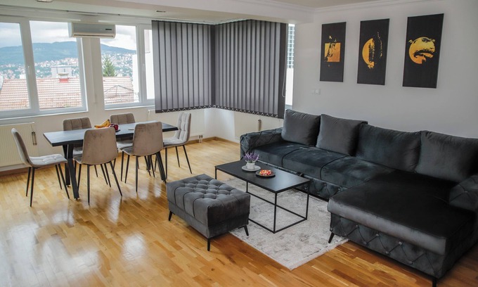 Novo Sarajevo Casa | Sarajevo City View with parking