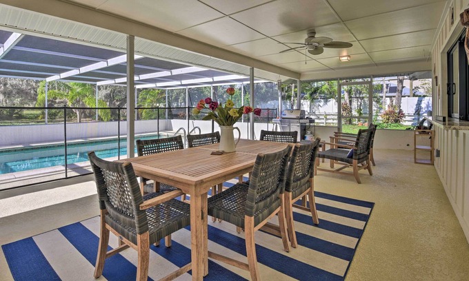 Lake Sarasota Casa | Sarasota Family Home w/ Pool - 8 Mi to Beach!