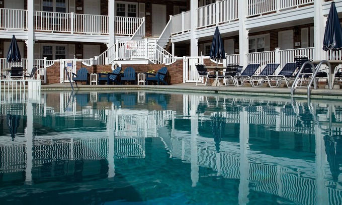 Wildwood Crest Hotel | Saratoga Resort