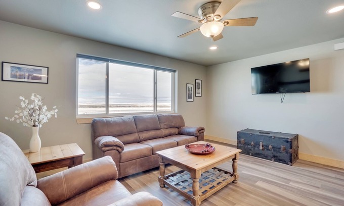Saratoga Condominio | Saratoga Retreat ~ 3 Mi to Saratoga Lake!