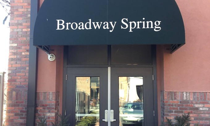 Saratoga Springs Condominio | Saratoga Springs Condo Downtown