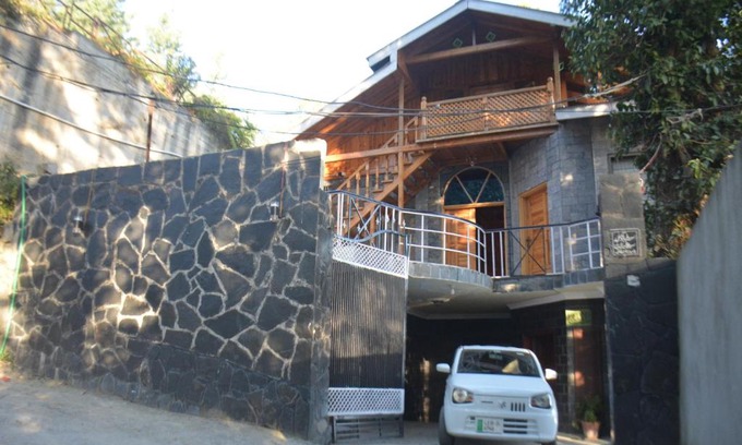 Dunga Gali Cama Y Desayuno | Sardar House, Dunga Gali