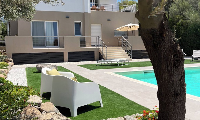 Quartu Sant'Elena Casa | Sardegna Casa al Mare Panoramica con Piscina