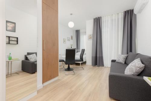 Wilanow Apartamento | Sarmacka 23 - studio close to Medicover and Paley