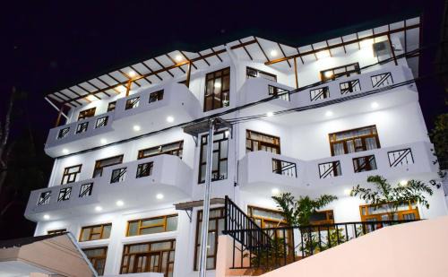Anniwatta Apartamento | SaRu Holiday Apartment - Upto 6 Guests