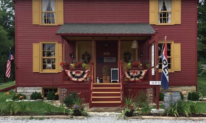 Ste Genevieve Apartamento | Sassafras Creek Cabin, located in the Ste. Genevieve National Historical Park