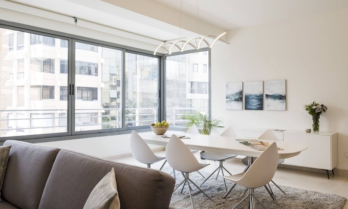 Achrafieh Casa | Sassine 3BD Apartment