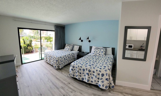 Treasure Island Hotel | Satellite Motel - Seaclusion 104