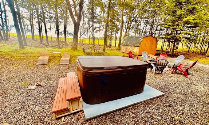 Albrightsville Casa | Sauna, Games,Grill, View,Lake,Pool,TVs