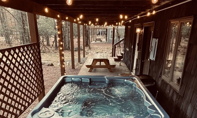 Lake Harmony Estates Casa | Sauna Hot Tub +2 min to Beach +5 min to Waterpark