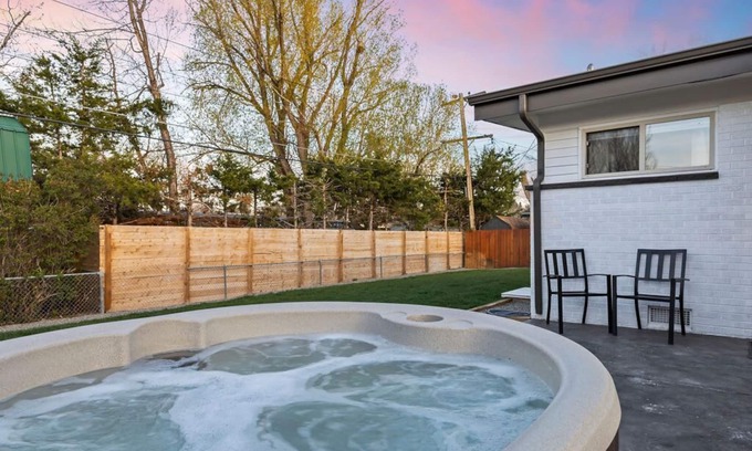 Alta Vista Area Casa | Sauna- Hot Tub- Garage Game Room- Outdoor Dining