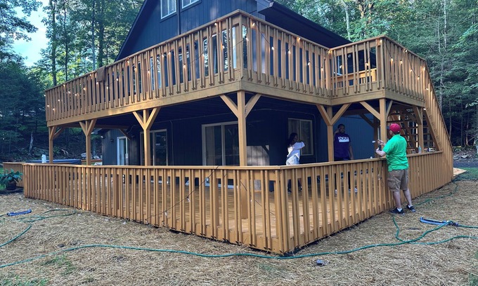 Cresco Chalet De Esquí | Sauna Hot Tub Sleep 16 King Beds Bunk room in 3 acre state Forest pocono spa