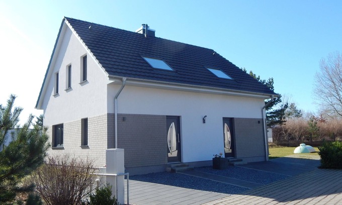 Fuhlendorf Casa | Sauna, hidromasaje, chimenea, 3TV, WiFi, 2 habitaciones, SKY TV, terraza, ÚLTIMO MINUTO