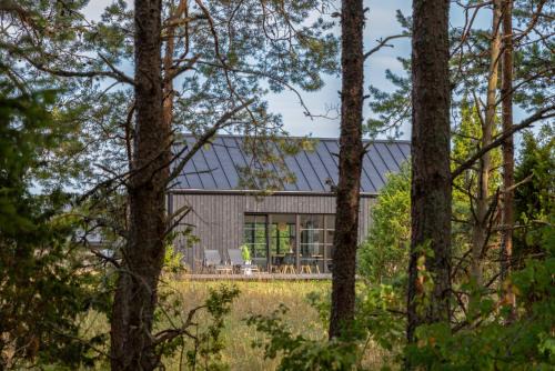 Laane-Nigula Parish Casa | Saunaga puhkemaja Spithamis, 250 meetrit merest!