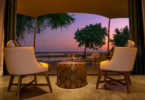 Lusaka Province Cabina | Sausage Tree Camp