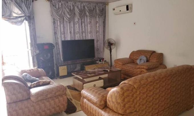 Freetown Apartamento | Savagem Furnished Apartment