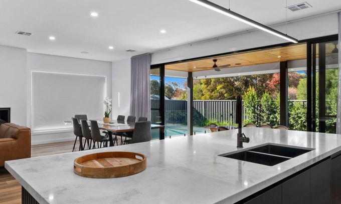 Fingal Casa | Savannah close to the Black Bull Golf Course. Perfect for golf groups and families.