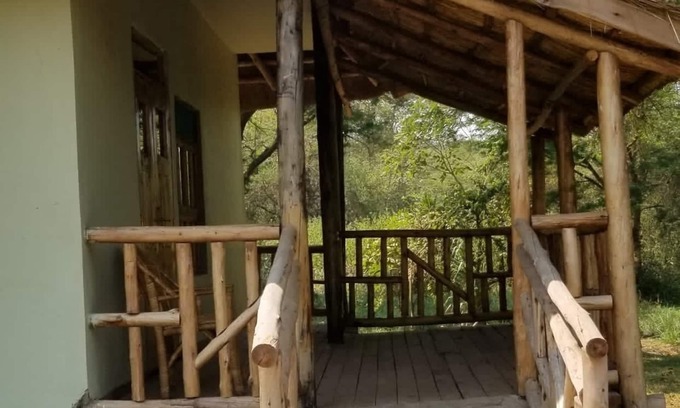 Paraa Cabina | savannah murchison lodge